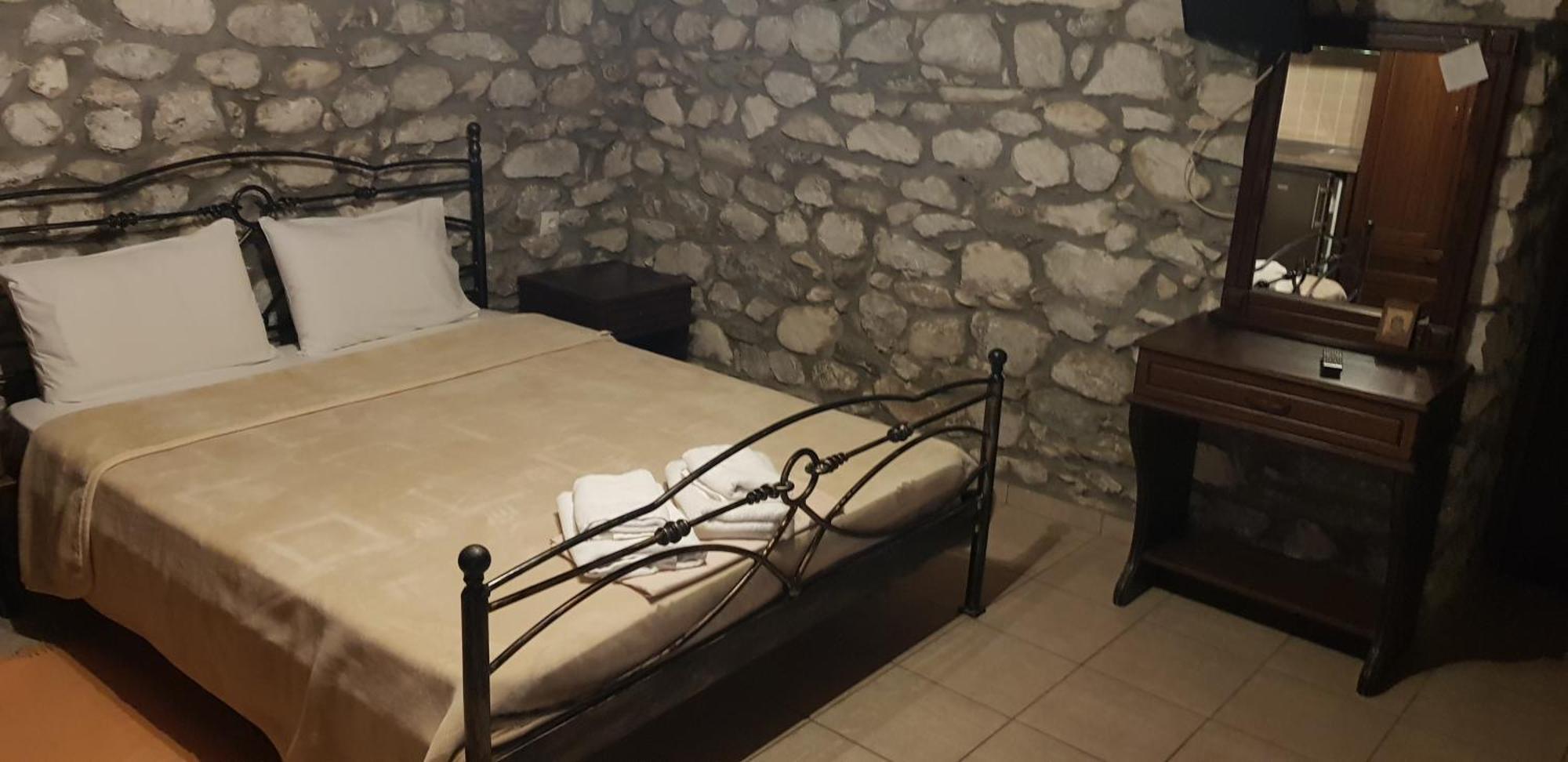 Appartamento Spitiko Káto Loutrákion Esterno foto