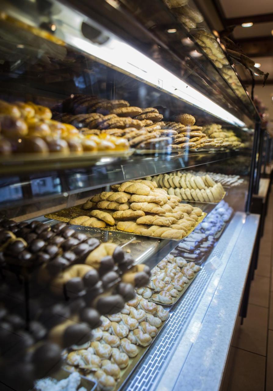 Appartamento Spitiko Káto Loutrákion Esterno foto